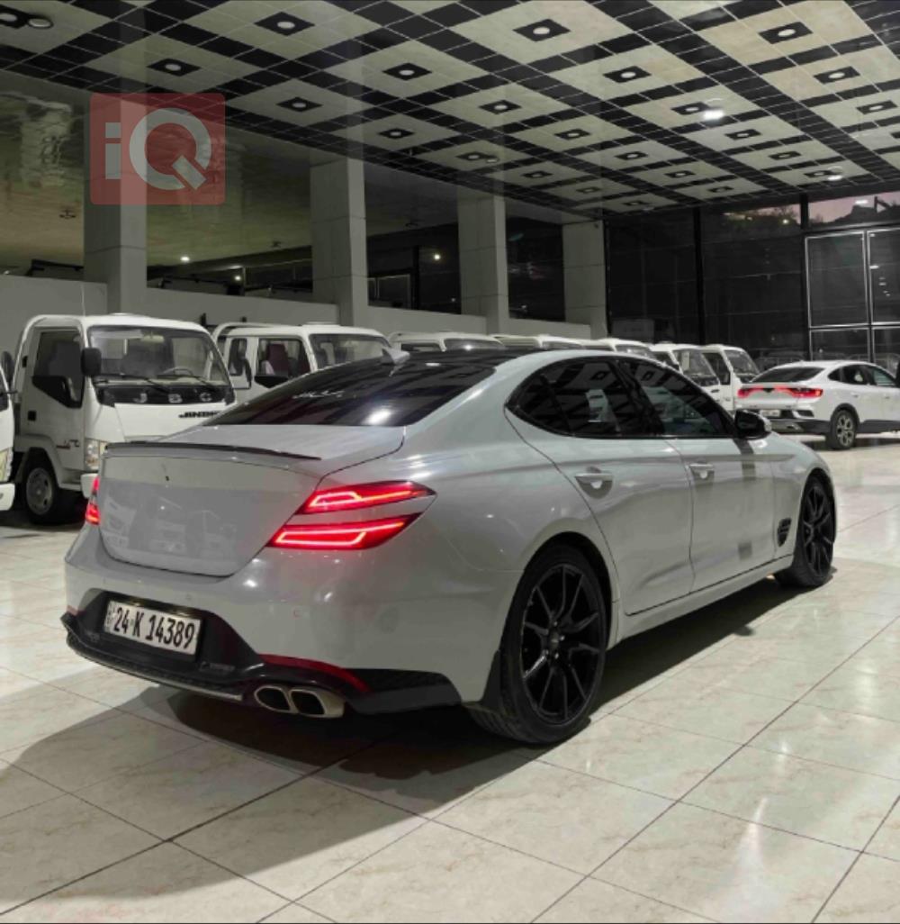 جنسس G70